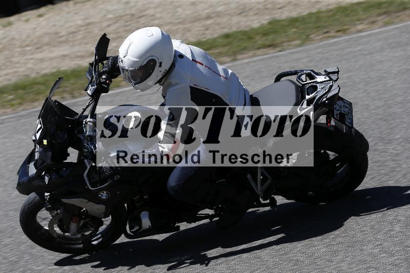 /15 22.05.2026  Plüss Moto Sport  Discover the Bike ADR /Gruppe gelb - Bike 2/57